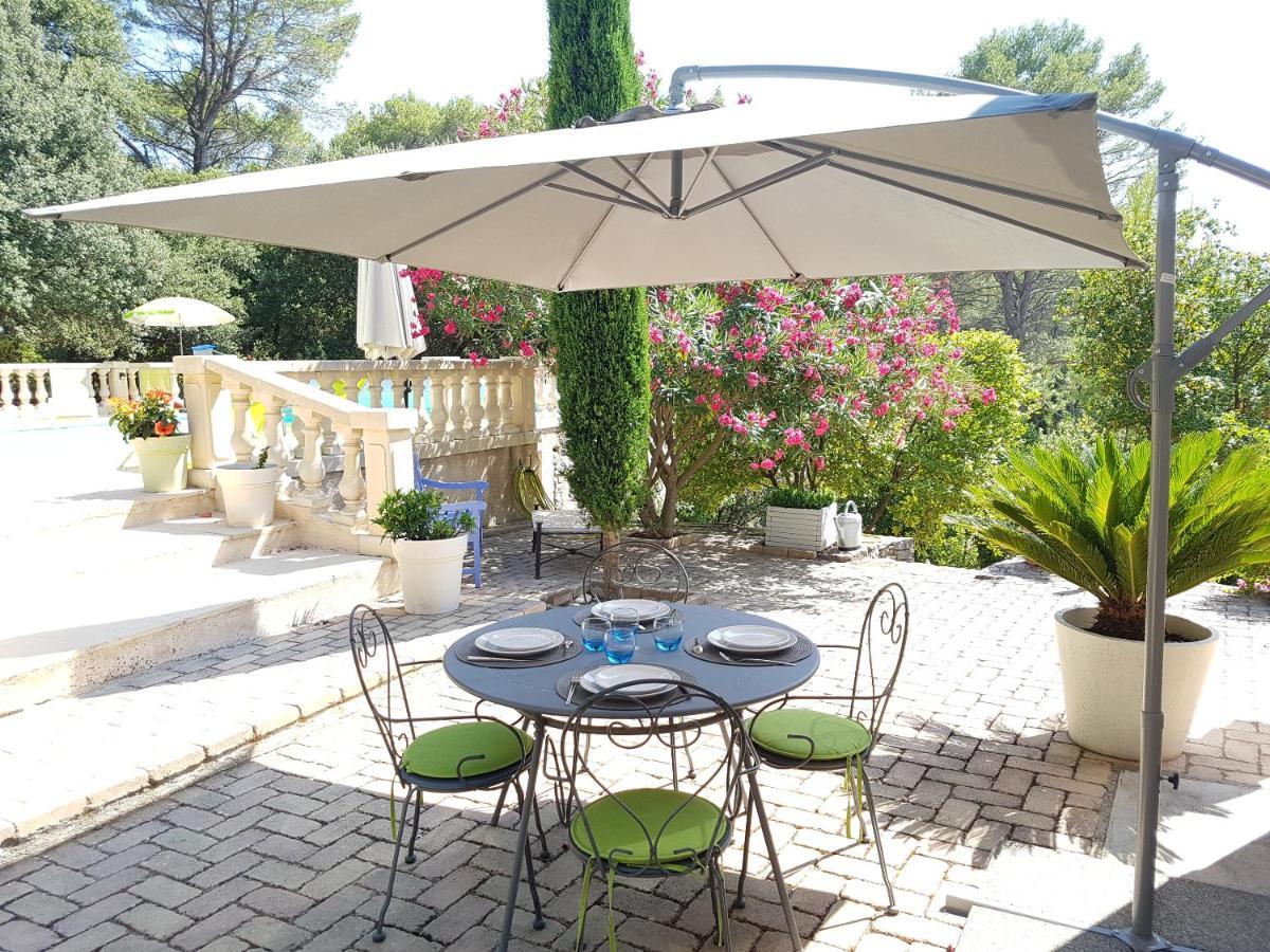 Le Mas Des Hibiscus Trans-en-Provence Luaran gambar